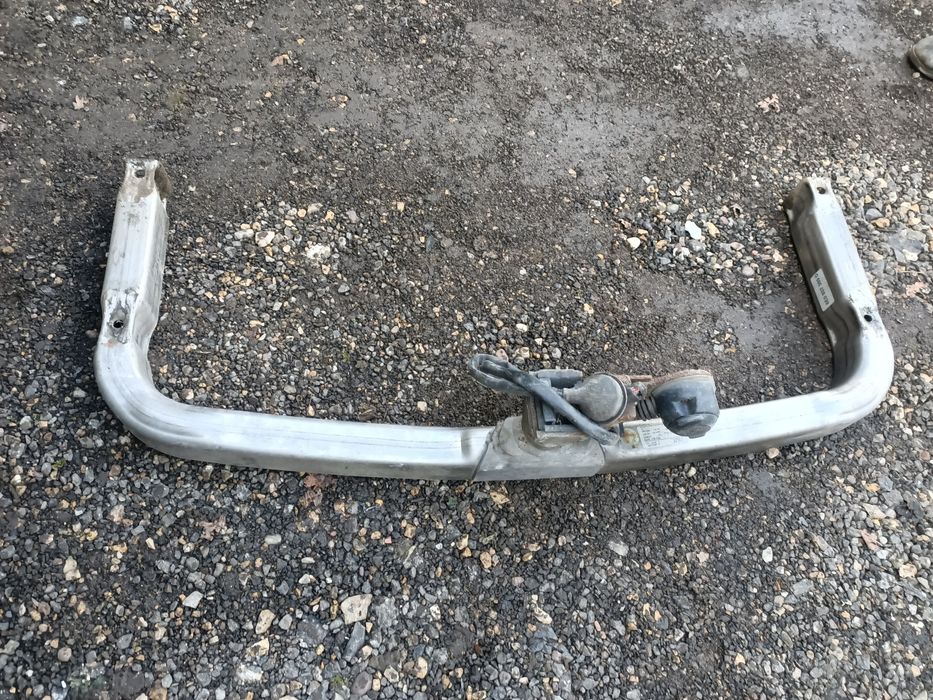 Belka haka holowniczego Audi a4b6 kombi
