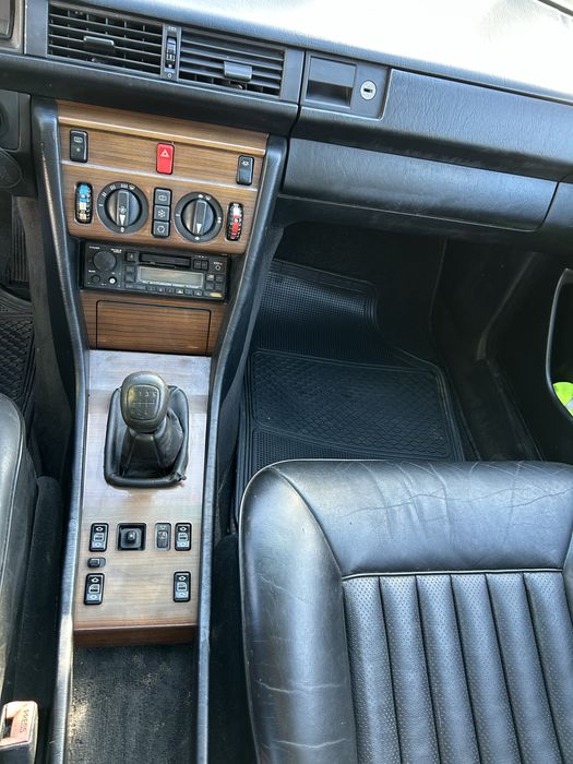 Mercedes E 200D de1989