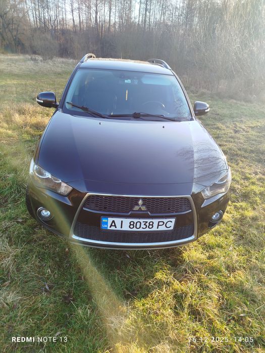 Продам оутлендер 2010р