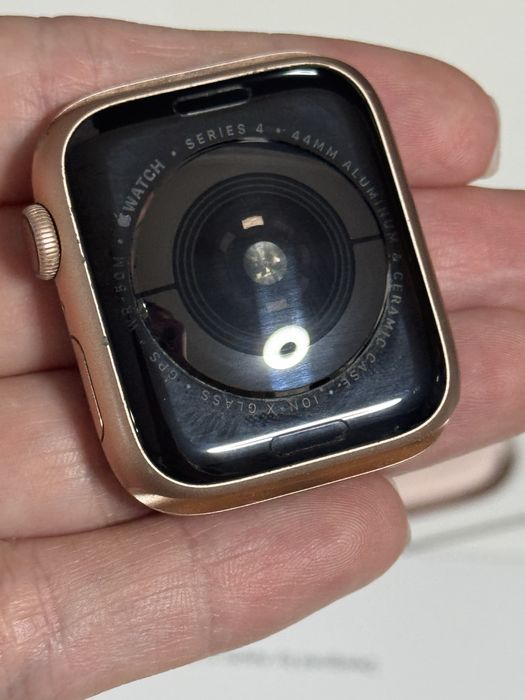 Apple Watch Series 4 44mm Rose Gold