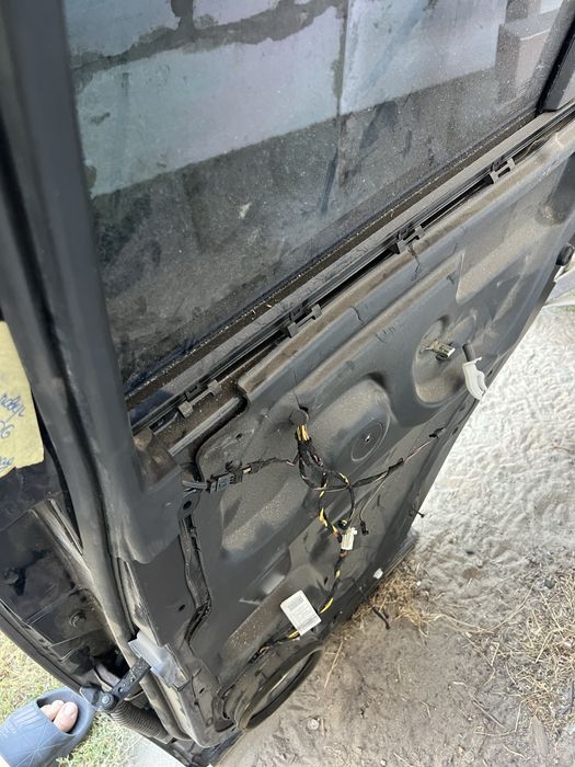 Range Rover L322 2006 двері задні праві чорні оригінал зі склом