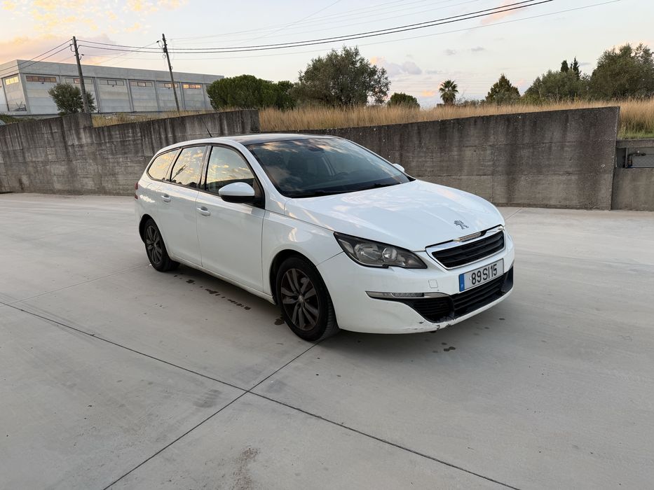 Peugeot 308 2014 — photo 2