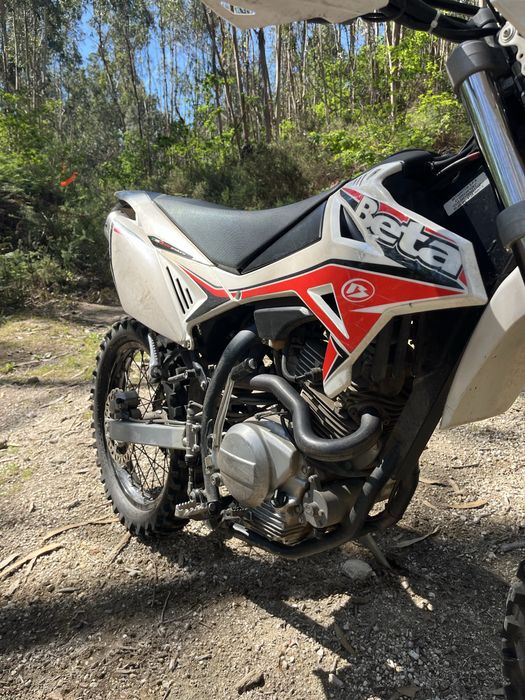 Beta RR 125 Enduro 4T 2014 – Matriculada (Carta A1)