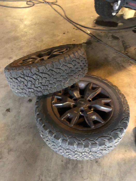 Felgi z oponami orginal e Ford Ranger Wild Truck 265/60 R18