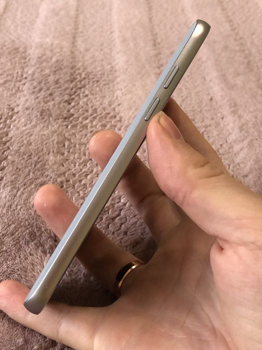 Телефон Samsung Galaxy A3 2017 NFC класний стан