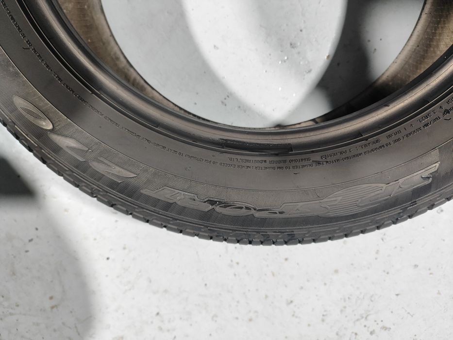 2 pneus semi novos 235-55R18 Dunlop - Oferta da Entrega