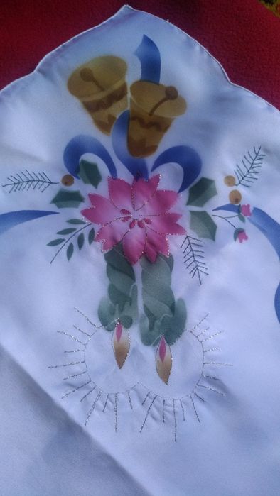 Скатерть нарядная  85х85