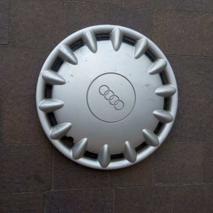 Kołpak kołpaki audi a4b5  8D0601147B 15cali