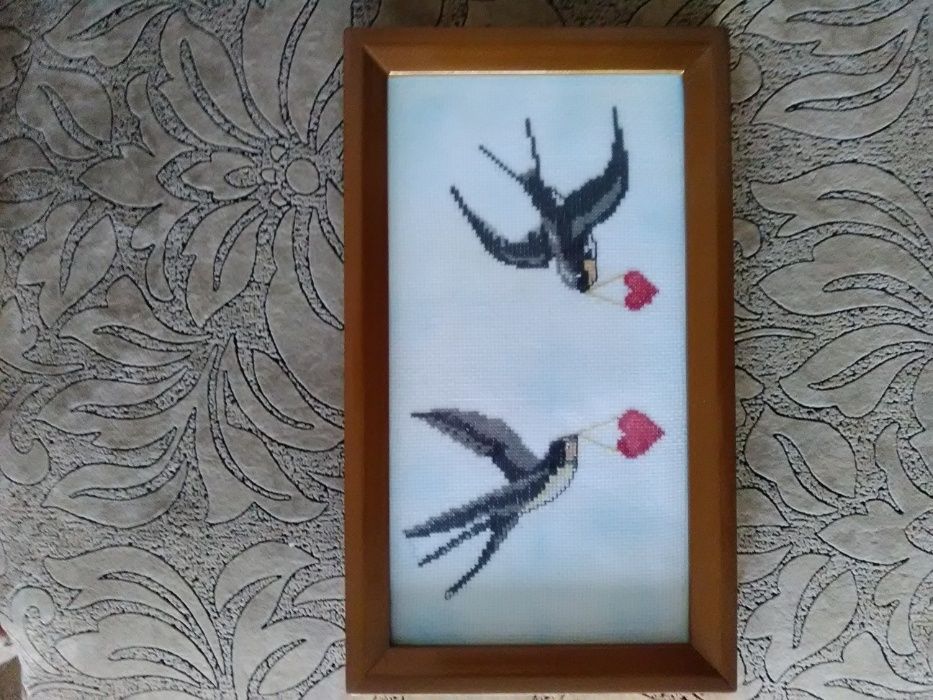 Подарок на память.Вышивки, ручная работа.