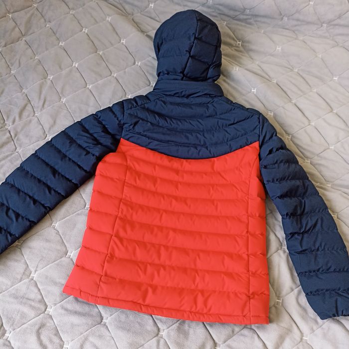 Продам куртку нову