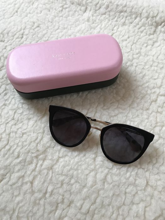 Czarne, złote damskie okulary przeciwsłoneczne Kate Spade vintage