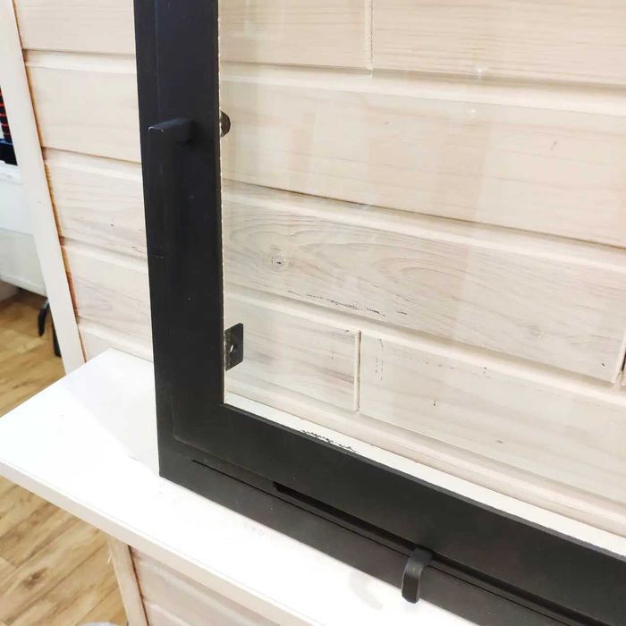 Дверца для камина со стеклом Hetta Mia 450*600 - гладкое лицо