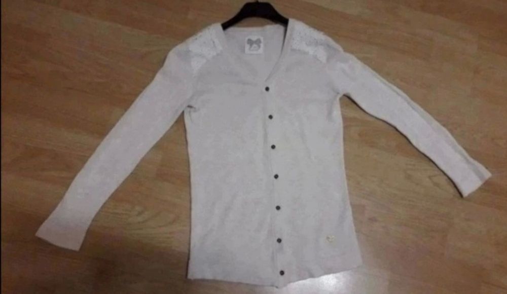 Ubrania 4 szt. Zestaw dziewcz. 134/140 Reserved spodnie sweter t-shirt