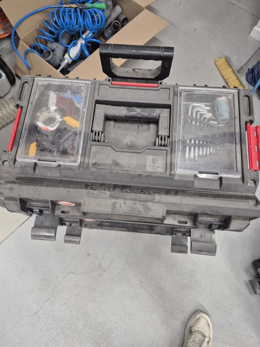 Zestaw skrzyń narzędziowych Qbrick System ONE + PRO | Mobilny warsztat