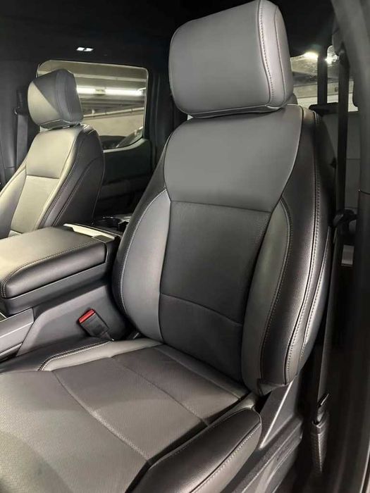 Ford F150 Lightning 131кВт Lariat 2025