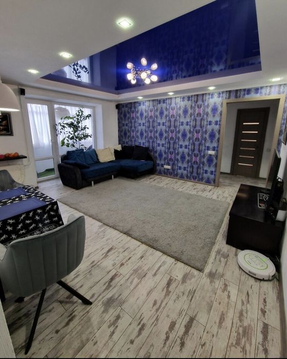 Продам 3х кімнатну квартиру у центрі міста, Майдан Волі