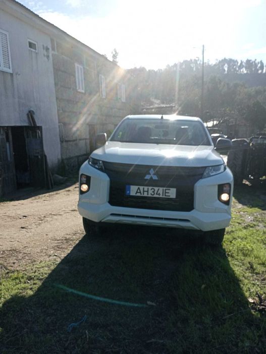 Carinha a venda Mitsubishi L200