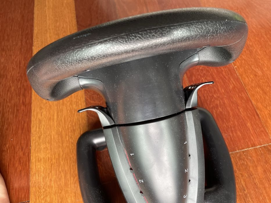 Volante Super Drive 400 – Quase Novo | PS4 · Xbox One · PC · PS3