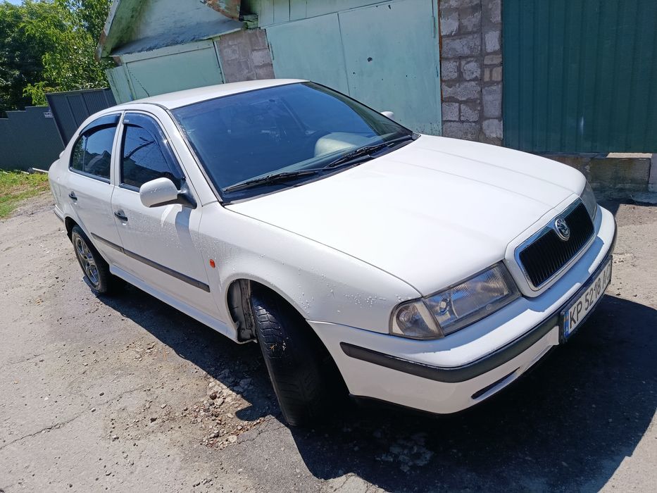 Продам Шкода Октавия тур 1,8турбо