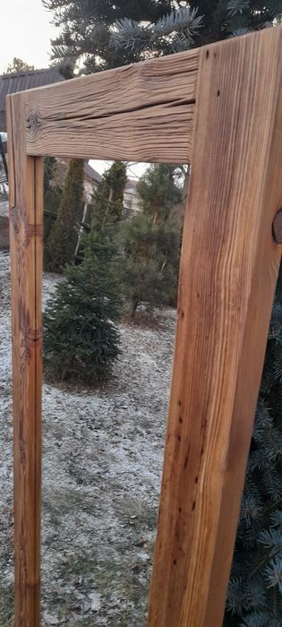 Lustro stare drewno.