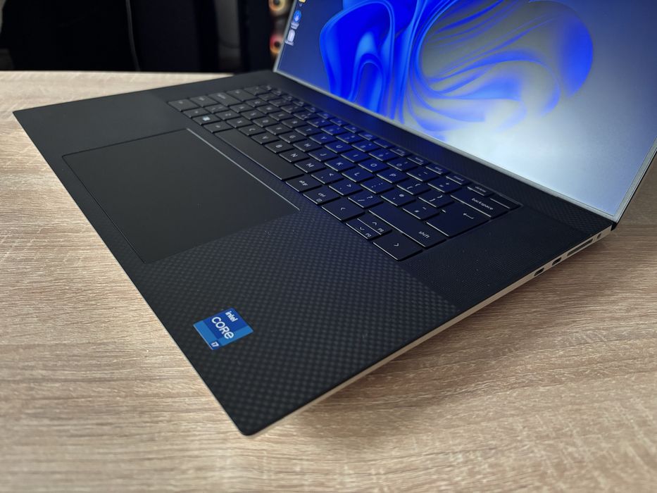 Dell XPS 17 9720 i7-12700H 32GB 1TB RTX3050 - foto i montaż