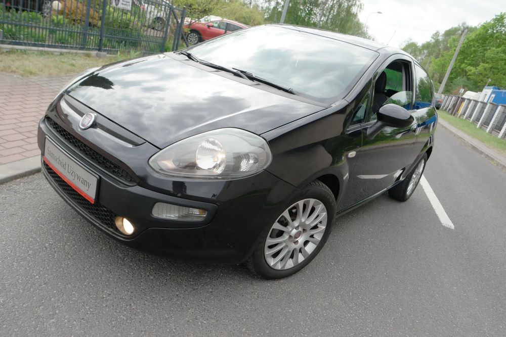 Fiat Punto Evo ** Sprowadzony - Zarejestrowany ** 1.4 benz. 105 KM **