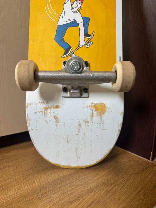 Deskorolka biała używana