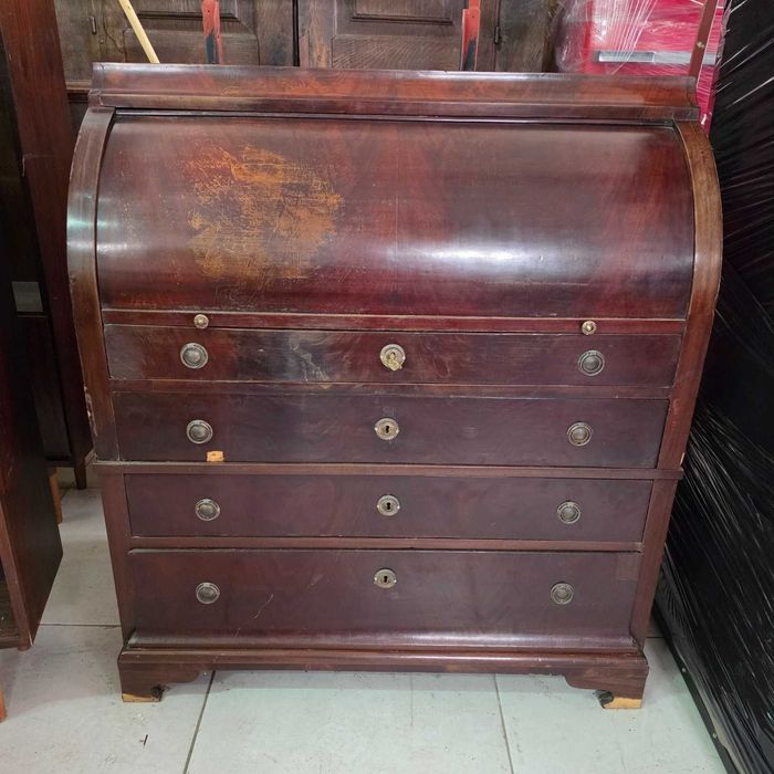Cómoda/Escrivaninha Sec XIX em Mogno com aba cilindrica