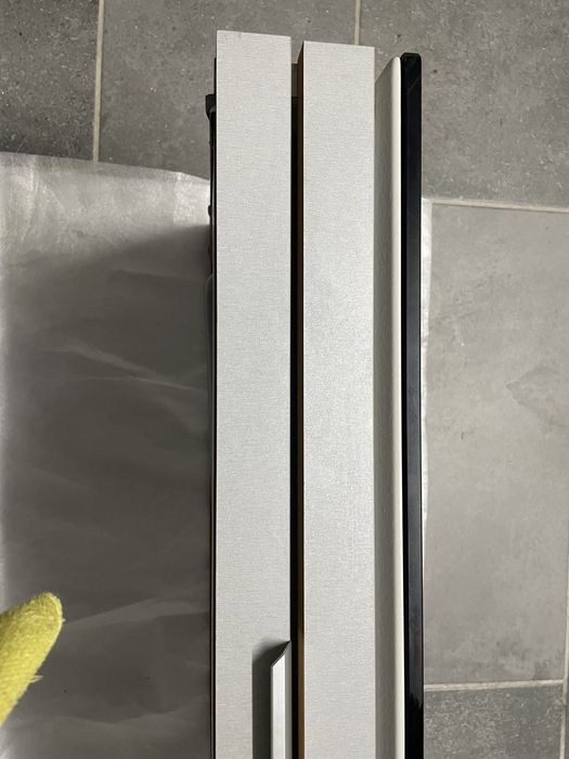 Mesa de cozinha suspensa