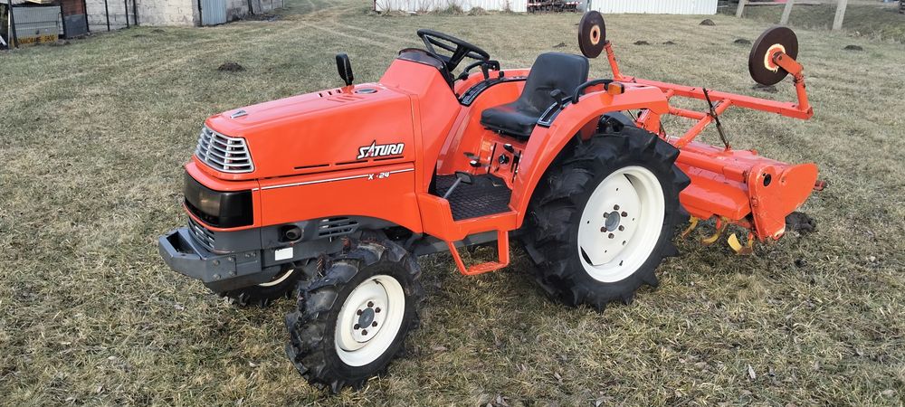 Traktorek 4x4 Kubota 24km ciągnik ogrodniczy sadowniczy yanmar  john