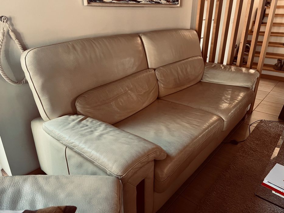 Oportunidade - Optimo conjunto de sofas em pele em bom estado
