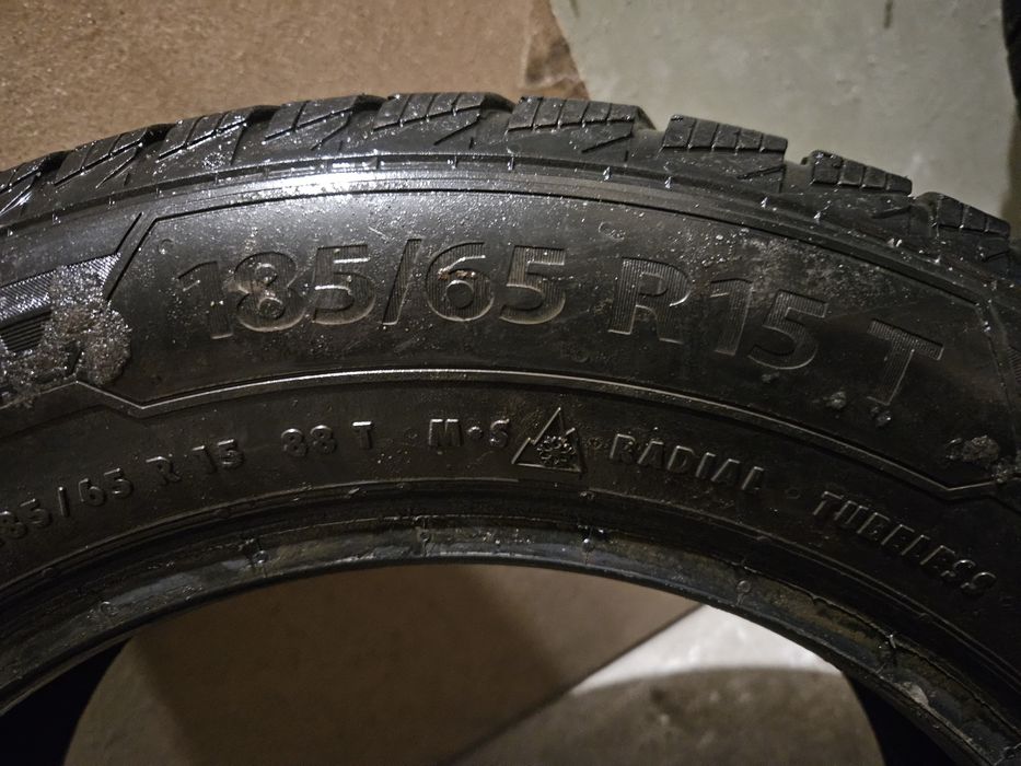 Резина зимова 185/65/R15