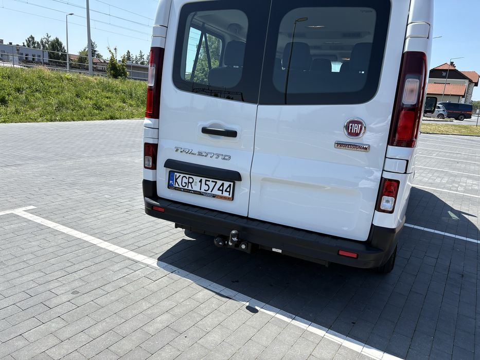 Wynajem busa 9-osobowego