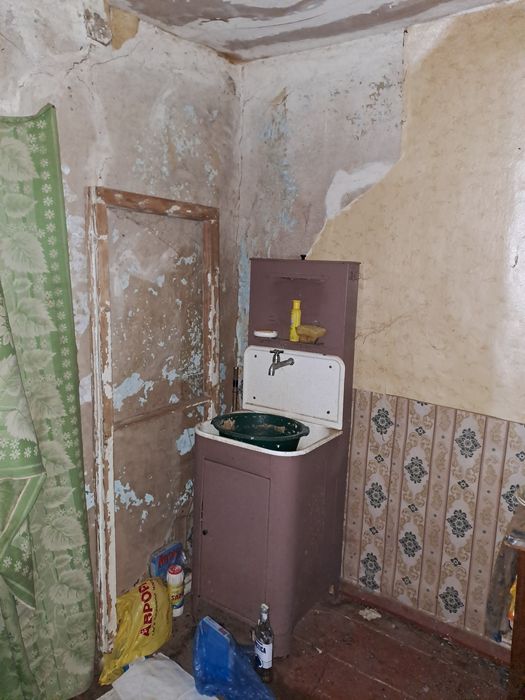 Продам будинок з пічним опаленням