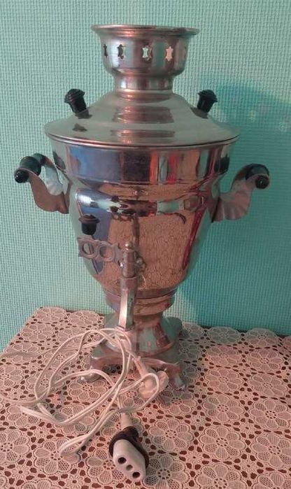 Советский электрический самовар (объёмом 2,5 л)