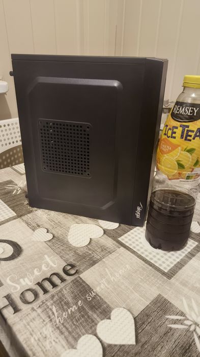 Mały PC do Gier i Multimediów