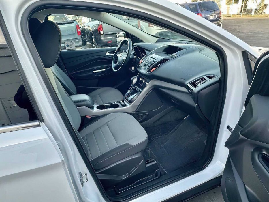Ford Escape SE      2015