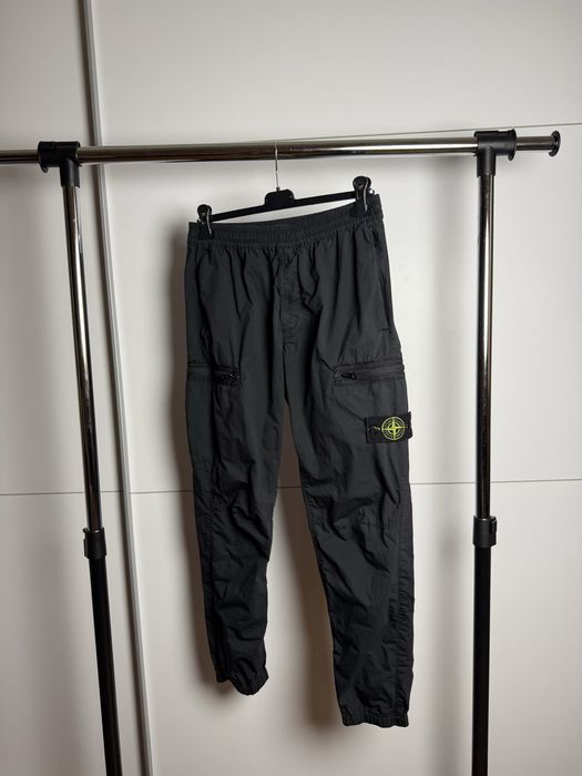 Нейлонові штани Stone Island розмір S-M