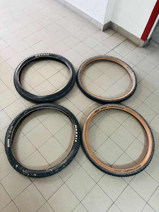 Pneus BTT em bom estado