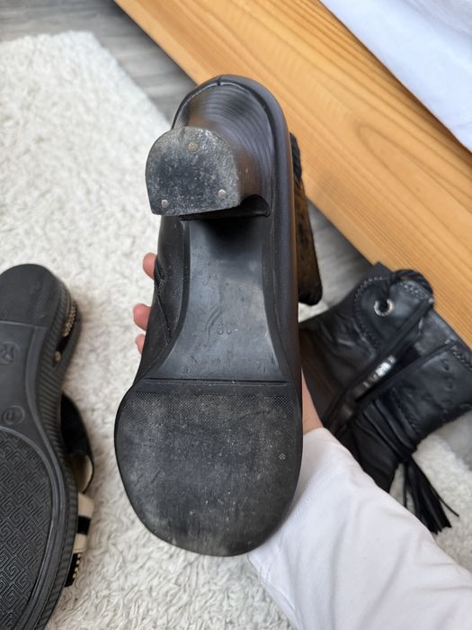 Жіноче взуття  39 та 41 розмір