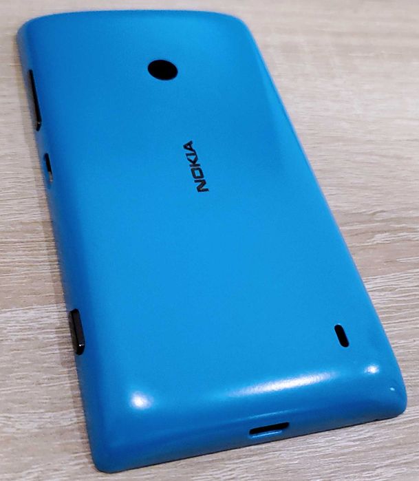 Tелефон Nokia Lumia 520