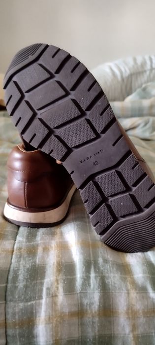Tênis Zara Castanhos n42