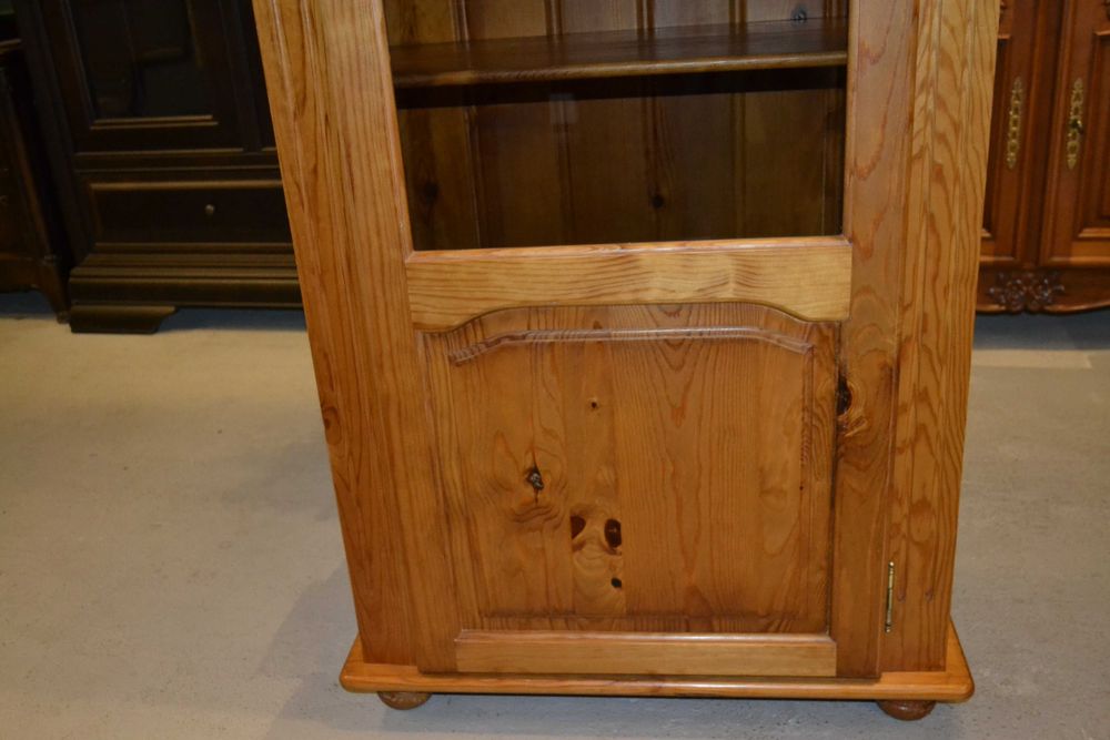 witryna stylowa . sosna .antisol