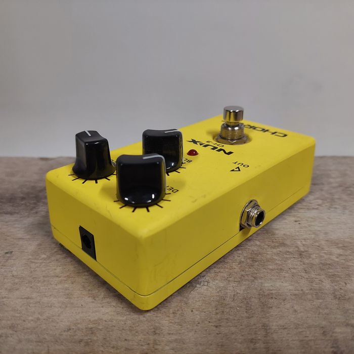 Nux CH-3 Chorus efekt gitarowy