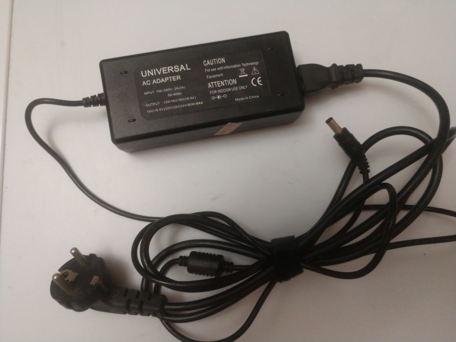 Блок питания для ноутбука универсальный 15-24v. Зарядное устройство