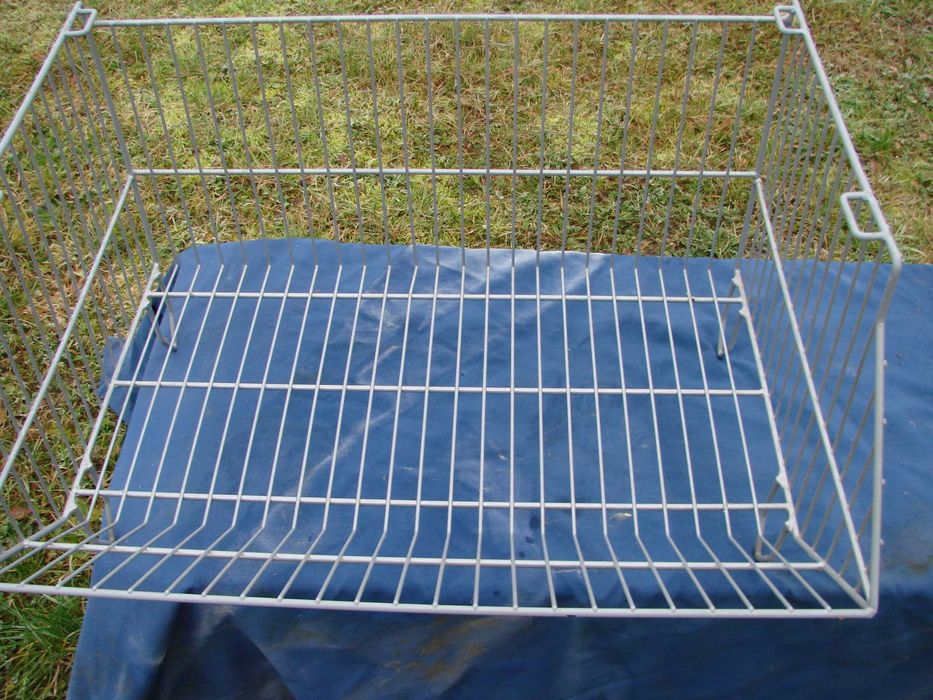 Wystawowe druciane kosze sklepowe i magazynowe,garażowe