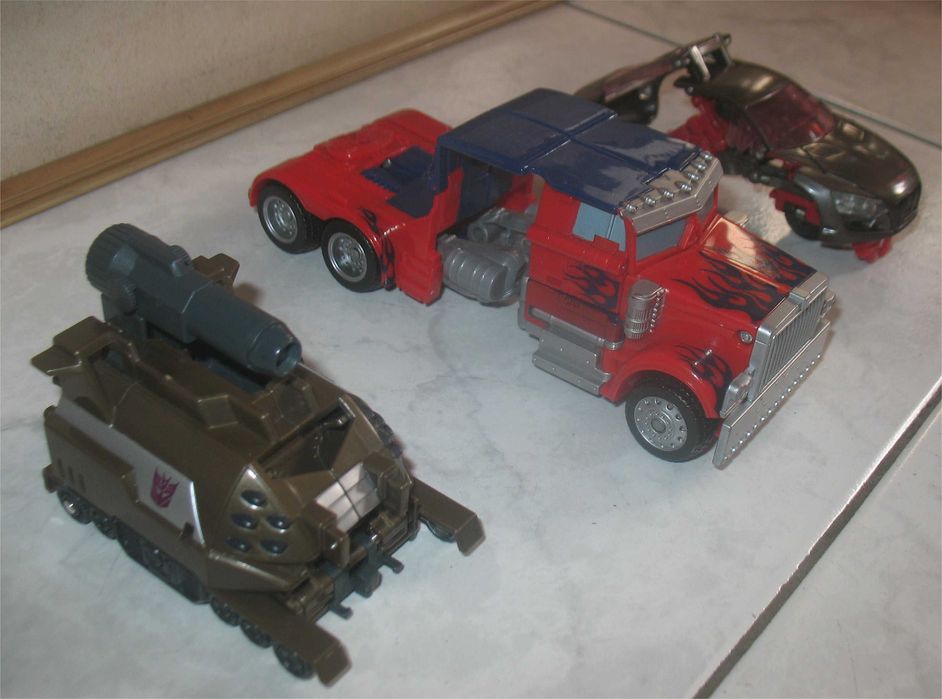 Hasbro - Lote de 3 Transformers Diversos