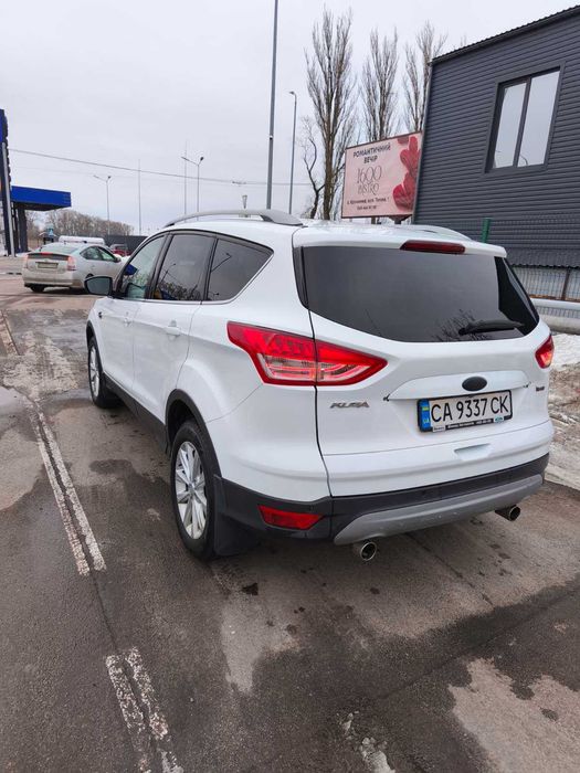 Продам авто Ford Kuga 2015 року!