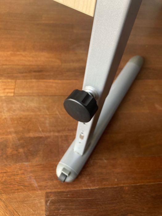 Biurko regulowane  Ketller - nowe to koszt 1100zł