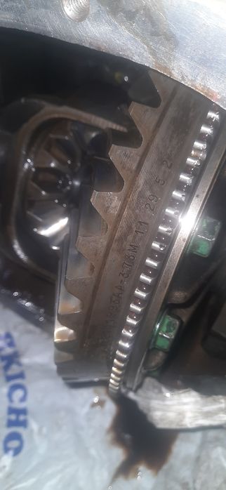 Задній міст Jeep liberty kj